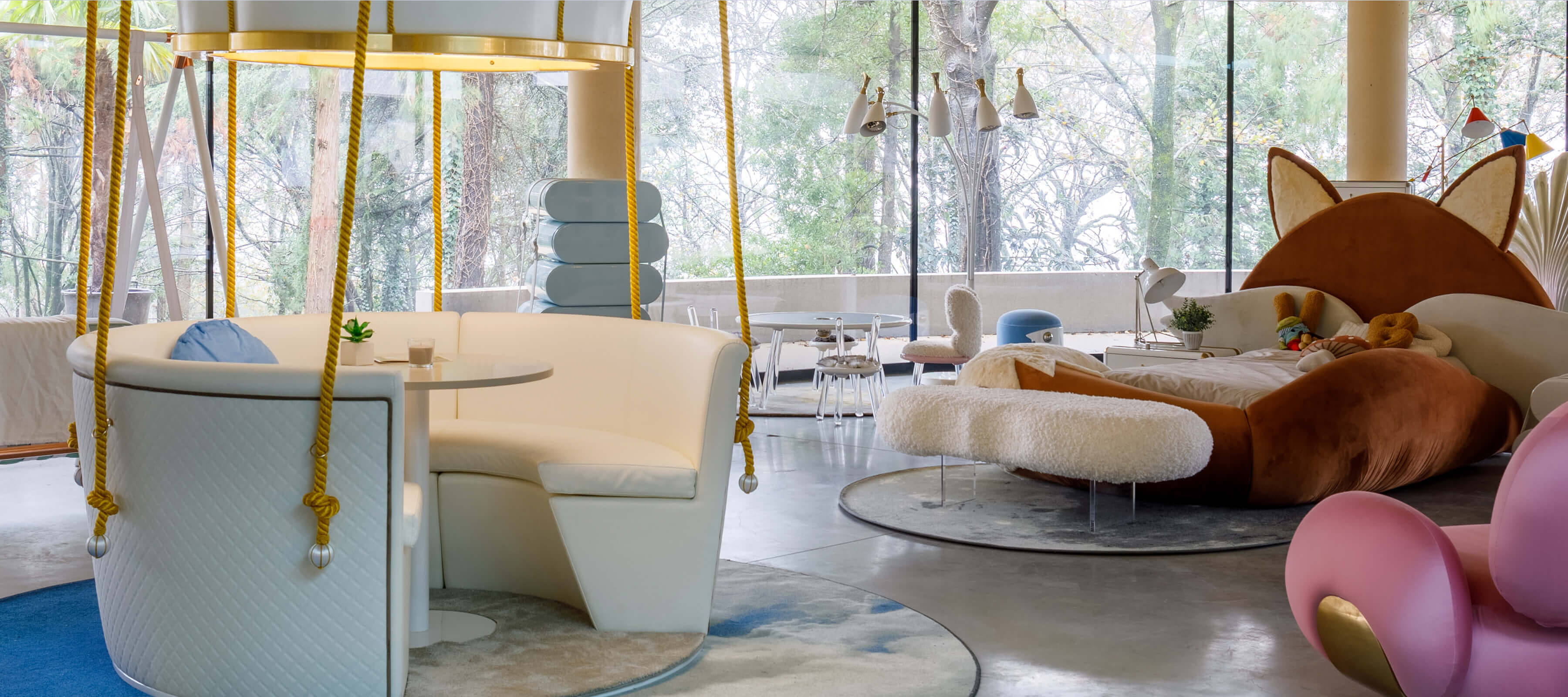 Banner Showroom